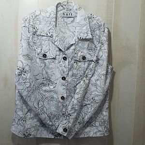 Blouse / jacket for women.
